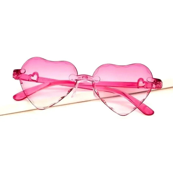 NEW! Host Pick! Girl’s Frameless Pink Heart Gradient Sunglasses - Picture 4 of 10